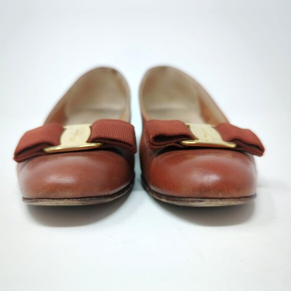 Vintage Ferragamo Brown Shoes Heels 7 Leather Bow Pumps - Picture 4 of 13